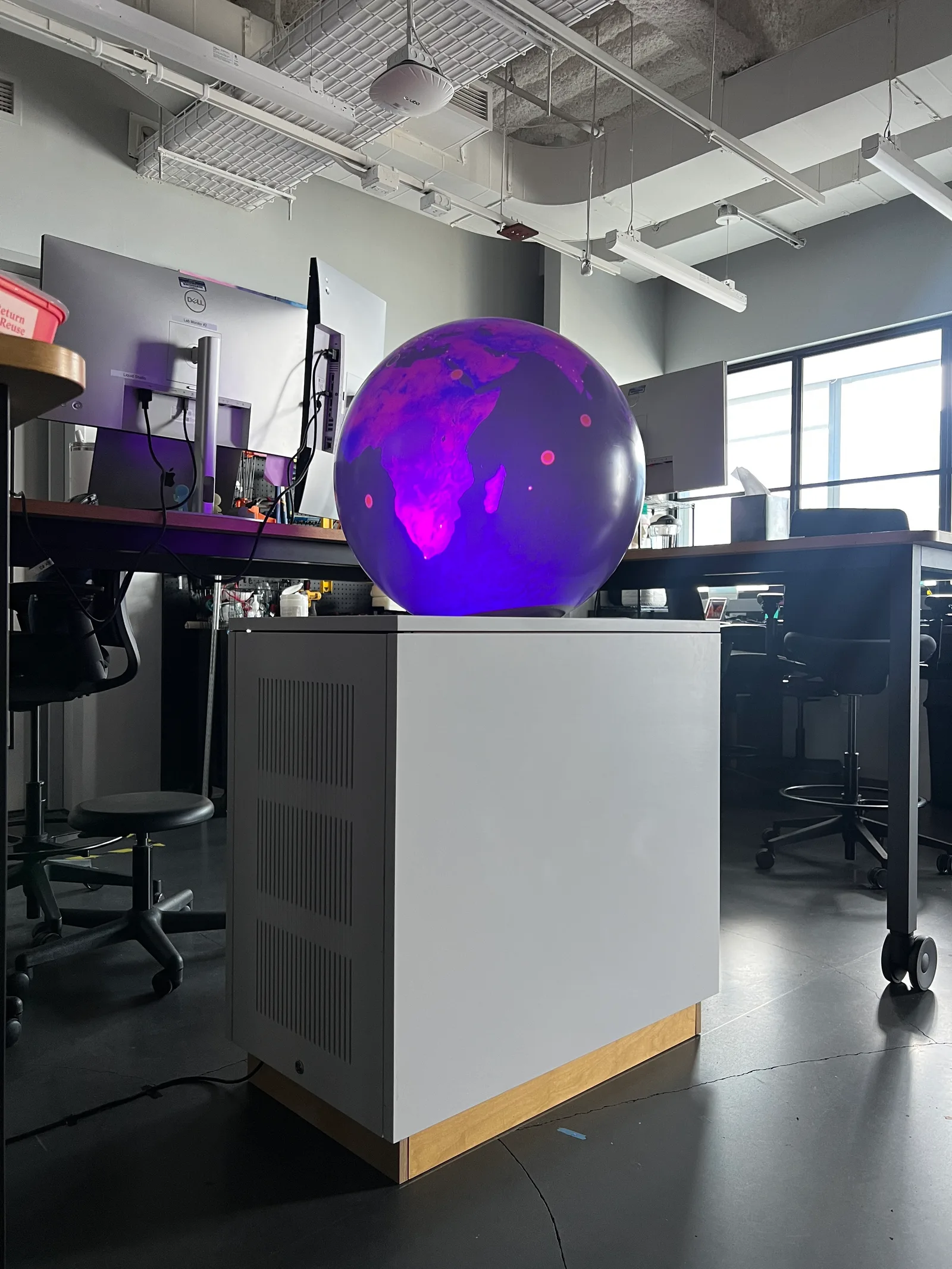 Accenture's PufferTouch display in its shared workplace