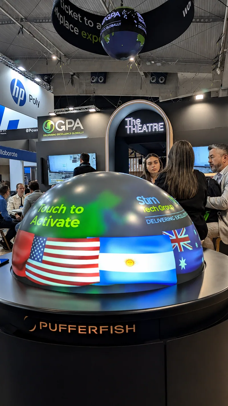 Trade show activation with a Pufferfish immersive display